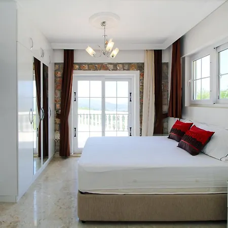 Tekce Tranquil Nature Yesiluzumlu N17 فيلة *