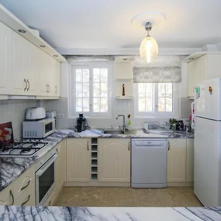 Tekce Tranquil Nature Yesiluzumlu N17 فيلة *
