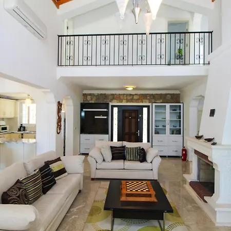 Tekce Tranquil Nature Yesiluzumlu N17 فيلة